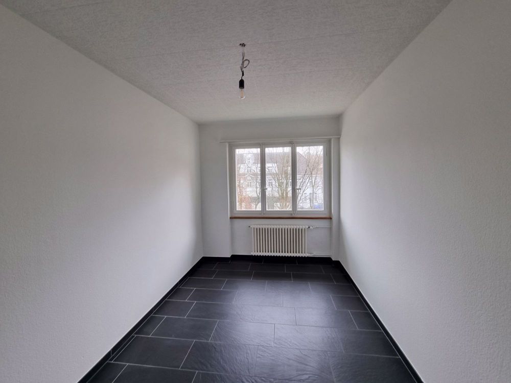 Komplett renovierte 4,5-Zi-Whg mit neuer Küche und neuem Bad (auch für stilles Gewerbe) - Bild 5