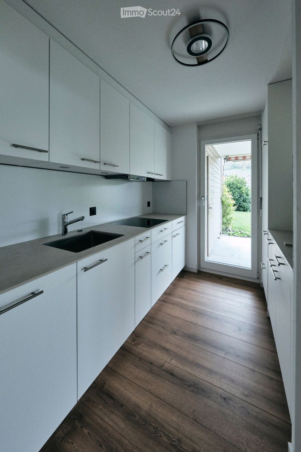 Neu renovierte helle 4.5-Zimmer-Wohnung mit Weitblick - Bild 7