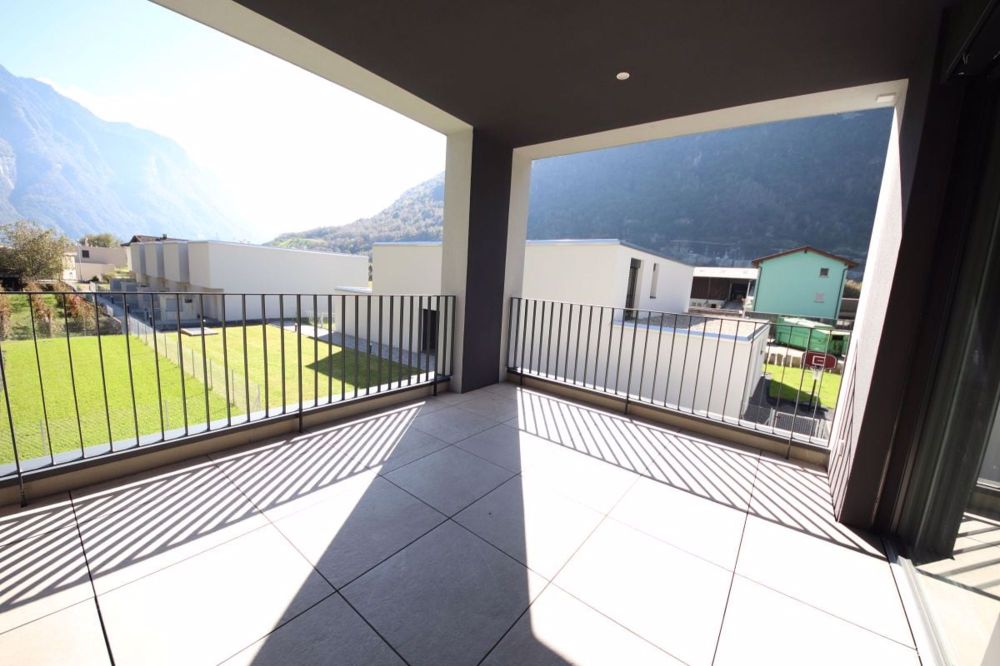 Moderne 4.5-Zimmer-Wohnung in Pollegio mit großer überdachter Terrasse - Bild 2
