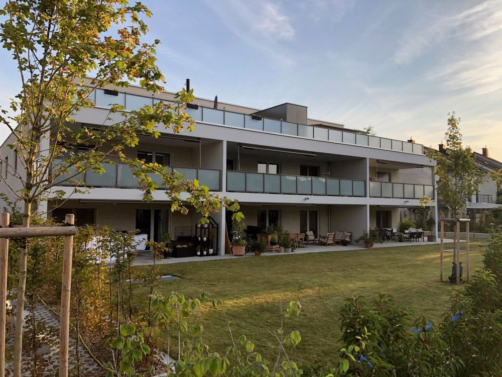 2.5 Zimmer Attika Wohnung mit grosser Terrasse - Bild 1