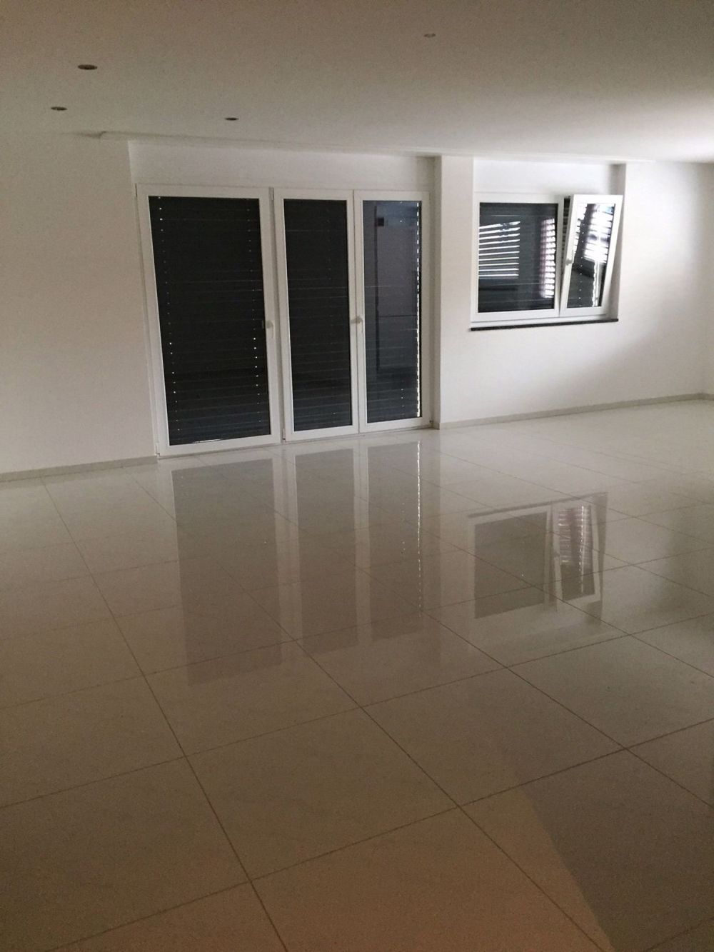 Super schöne Dachwohnung - Bild 4