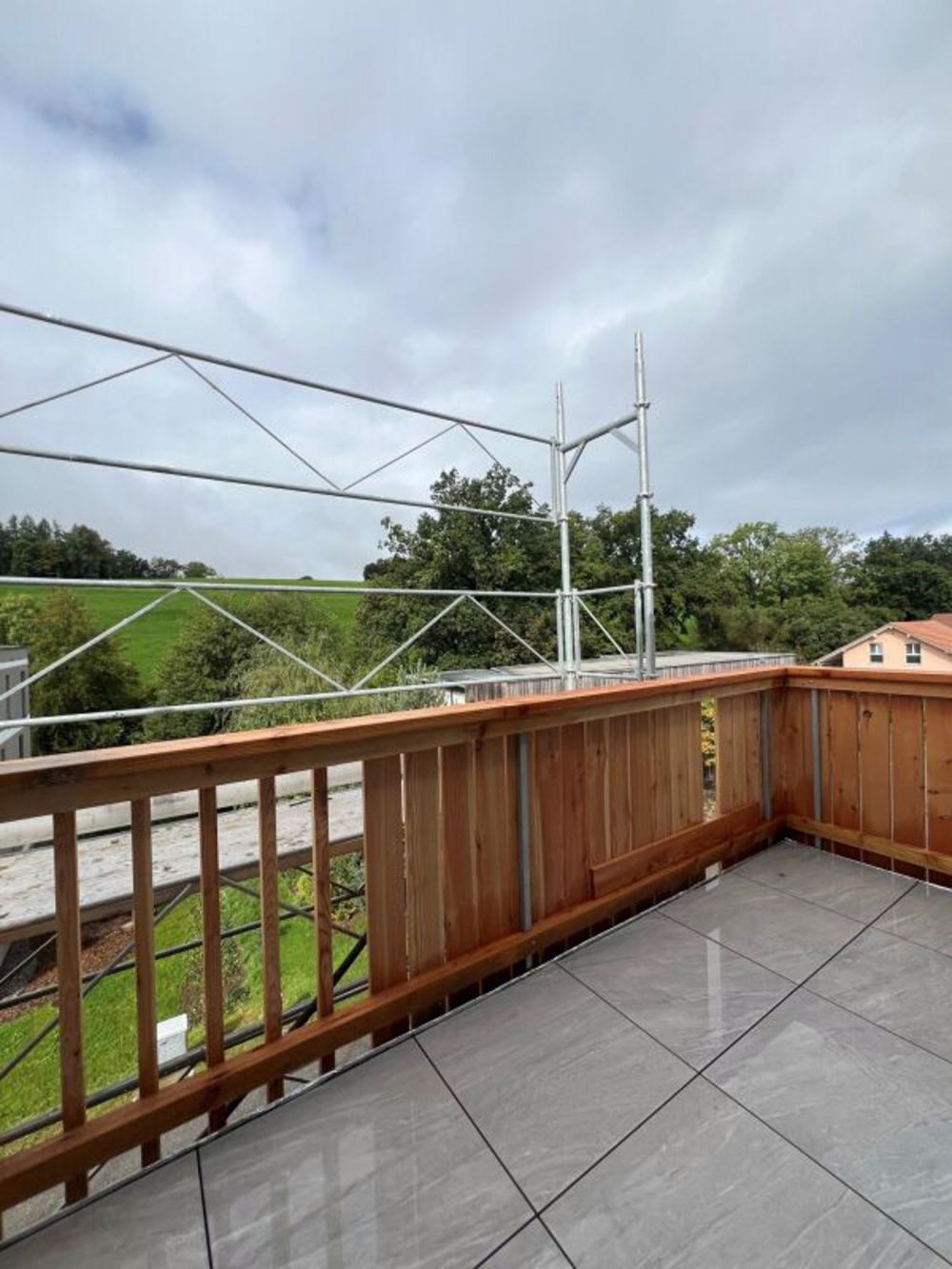 Neue Luxus-WG - Möblierte Zimmer mit Balkon, 2 Schritte vom Bahnhof entfernt! - Bild 6