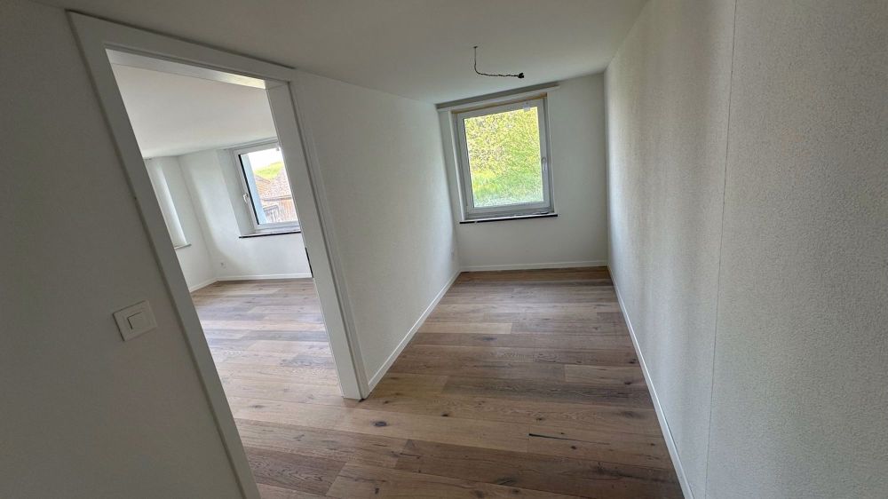 Hausteil/Wohnung in Adetswil (noch im Umbau) - Bild 4