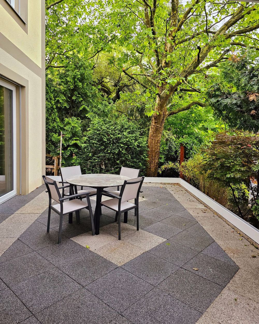 Moderne 4-Zimmer-Wohnung mit grosser Terrasse und Sonnen Balkon in Langnau im Emmental - Bild 3