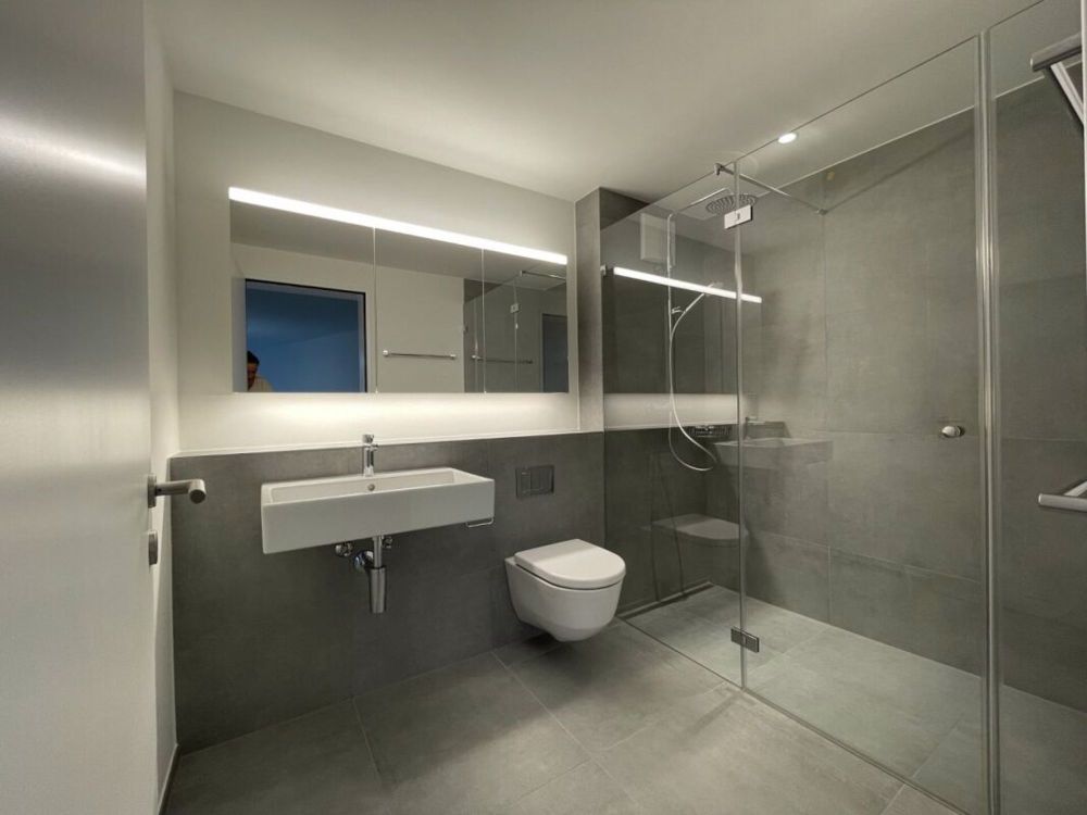 Hell und grosszügig mit Aussensitzplatz - Bild 2