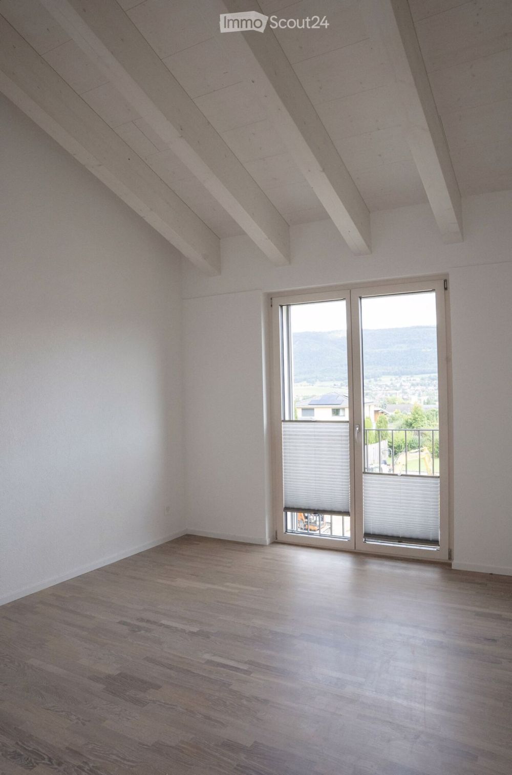 Neue 3.5-Zimmer-Wohnung, mit Charme, im 1. Stock in neuer Bauweise in Rossemaison - Bild 7