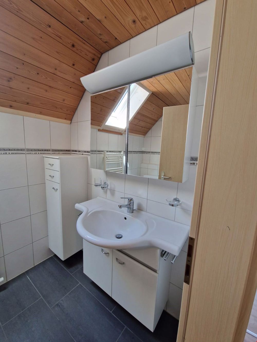 Dachwohnung Hocheinfahrt Bauernhaus - Bild 10