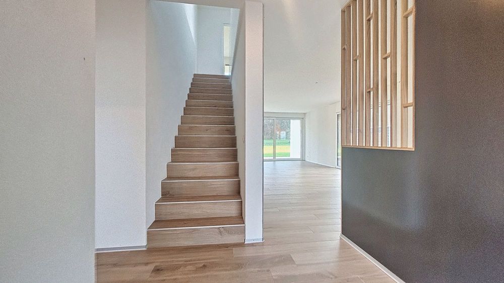 2 neue Villen mit 5 Zimmern zur Miete in Domdidier / FR (Villen E und F) - Hall - rez