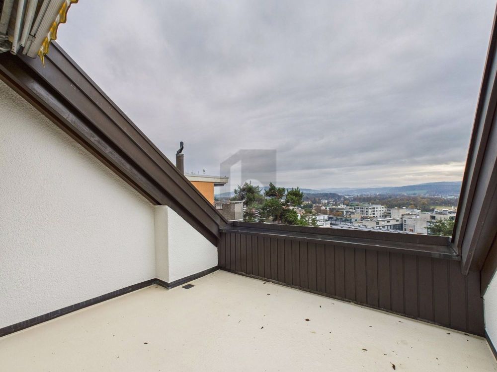 FRISCH RENOVIERT, MIT AUSSICHT AUF DAS LIMMATTAL - Bild 1