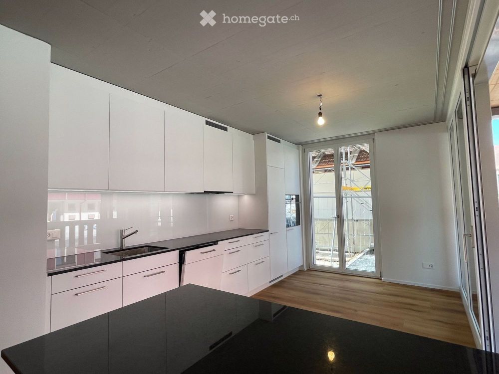 Top moderne Gartenwohnung mit Sitzplatz, Loggia und 20m2 Hobbyraum - Bild 3
