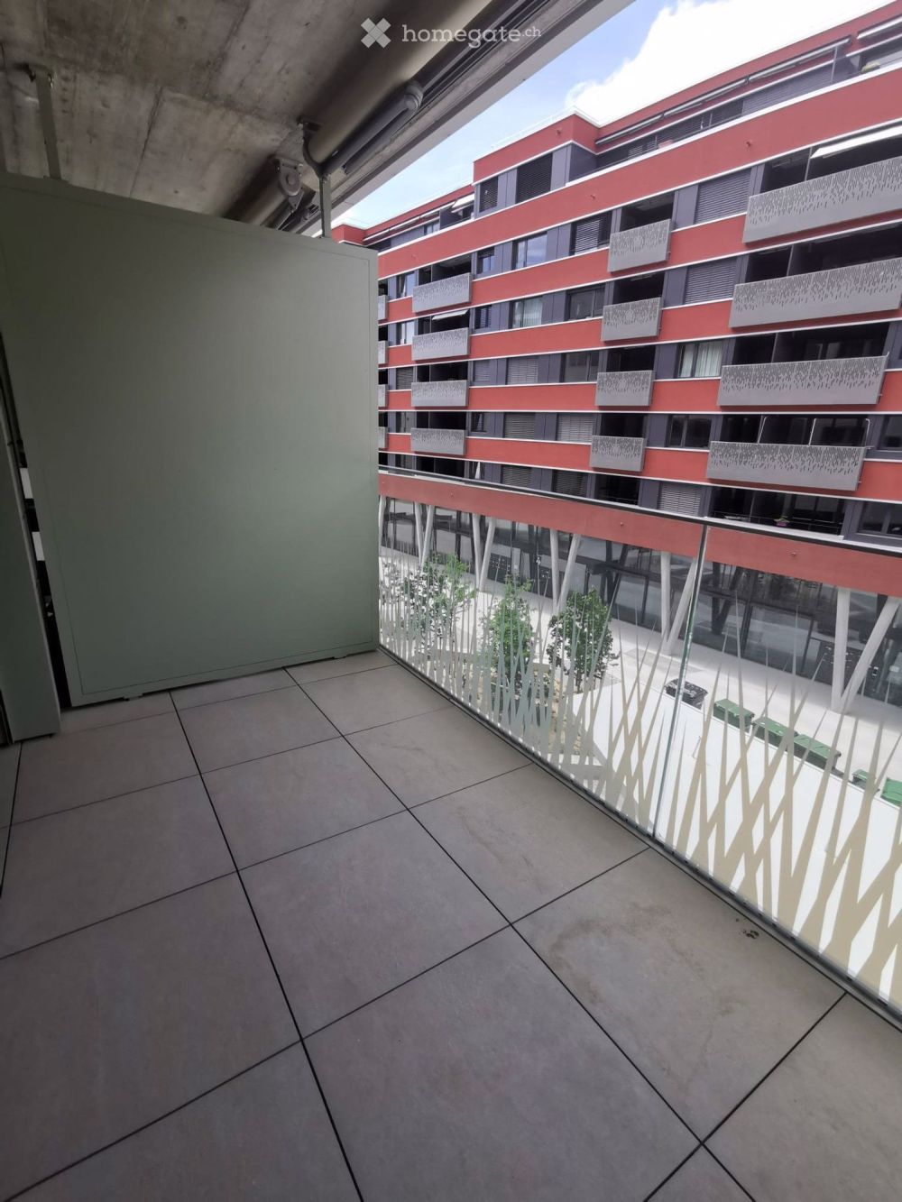 Neu: Moderne 2,5-Zimmer-Wohnung mit Keller in Chavannes-près-Renens zur Miete - Bild 4