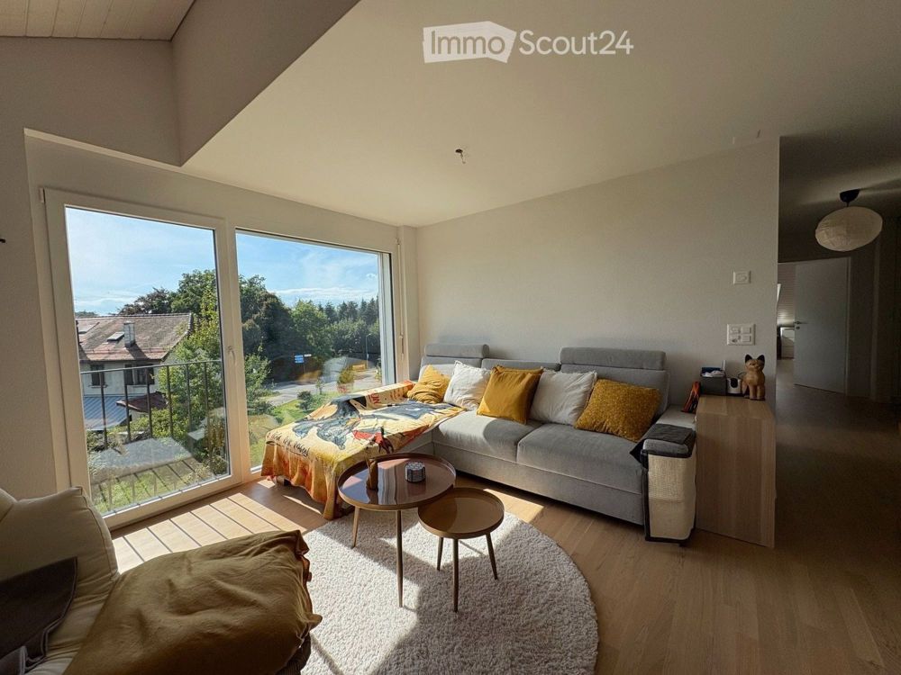 Geräumige 4,5-Zimmer-Wohnung - Seeblick / Bergblick - Bild 4