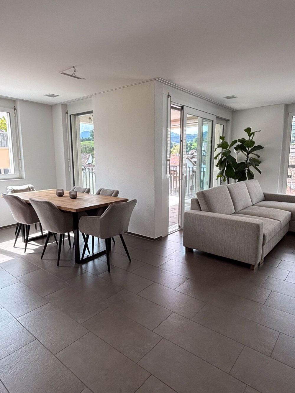Grosszügige 2.5Zimmerwohnung - Bild 3