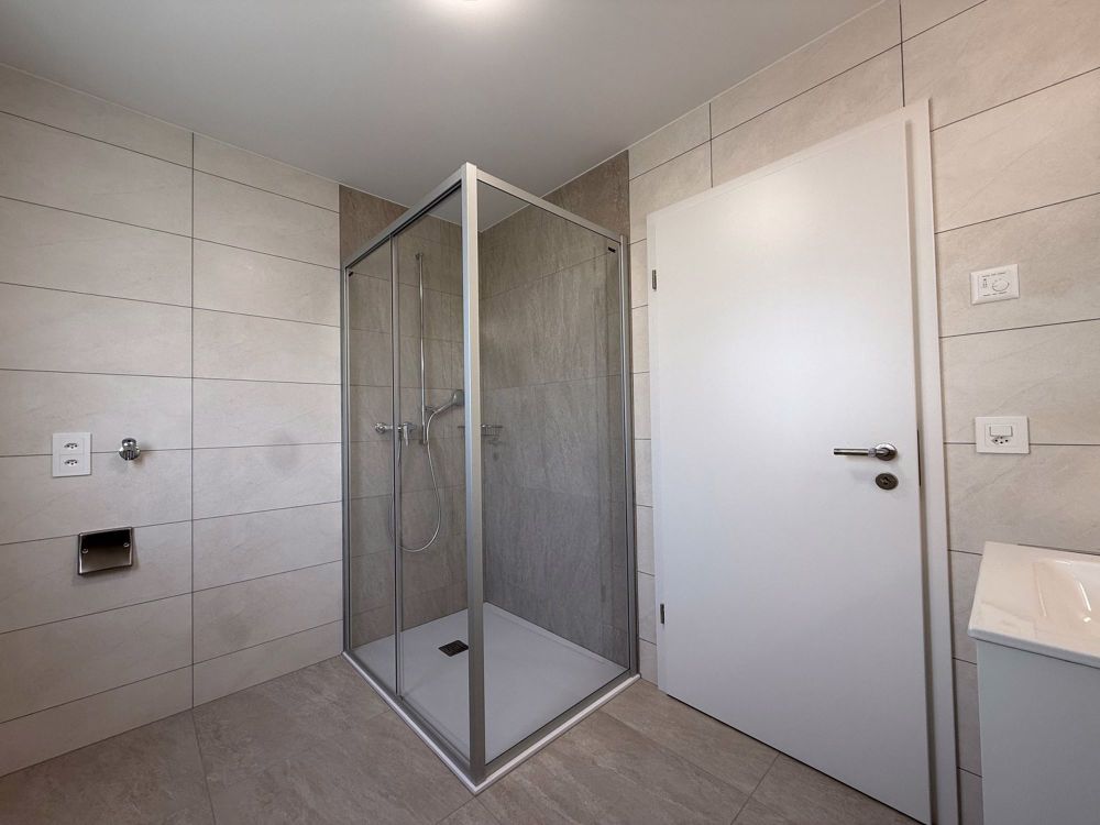 C01- Wohnung 2 Zimmer hell mit Balkon in St-Pierre-de-Clages - Bild 7