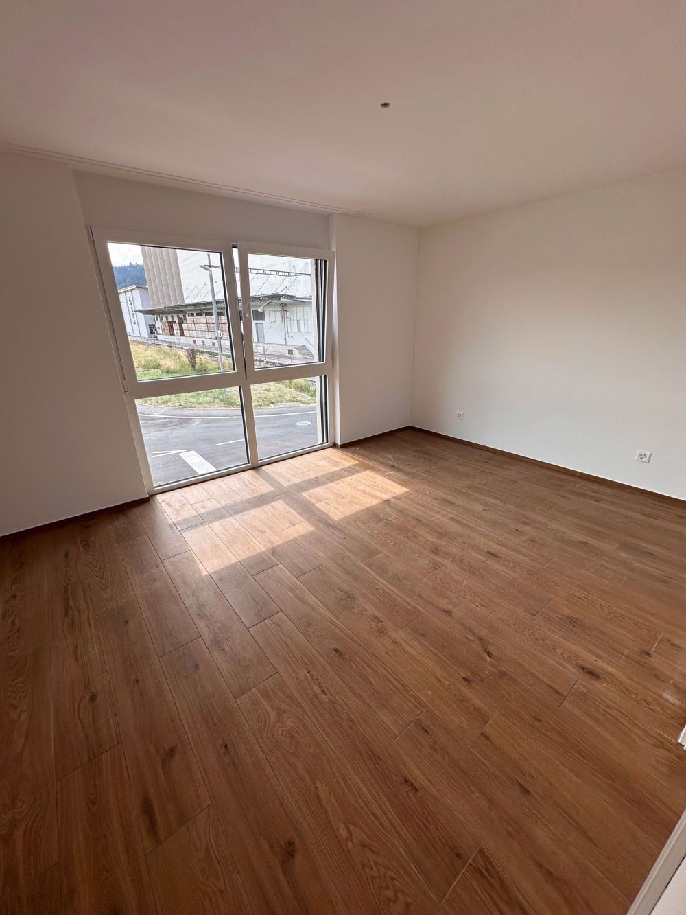 Moderne 4.5-Zimmer-Wohnung in Huttwil für Erstbezug bereit (103) - Bild 7