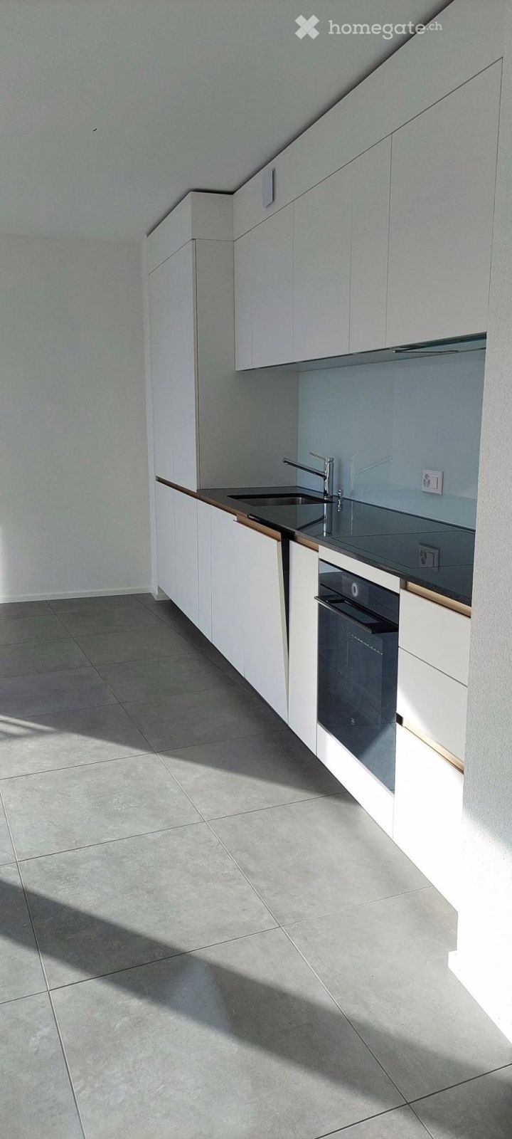 Magnifique ATTIQUE de 3,5 pièces à Estavayer - Bild 1