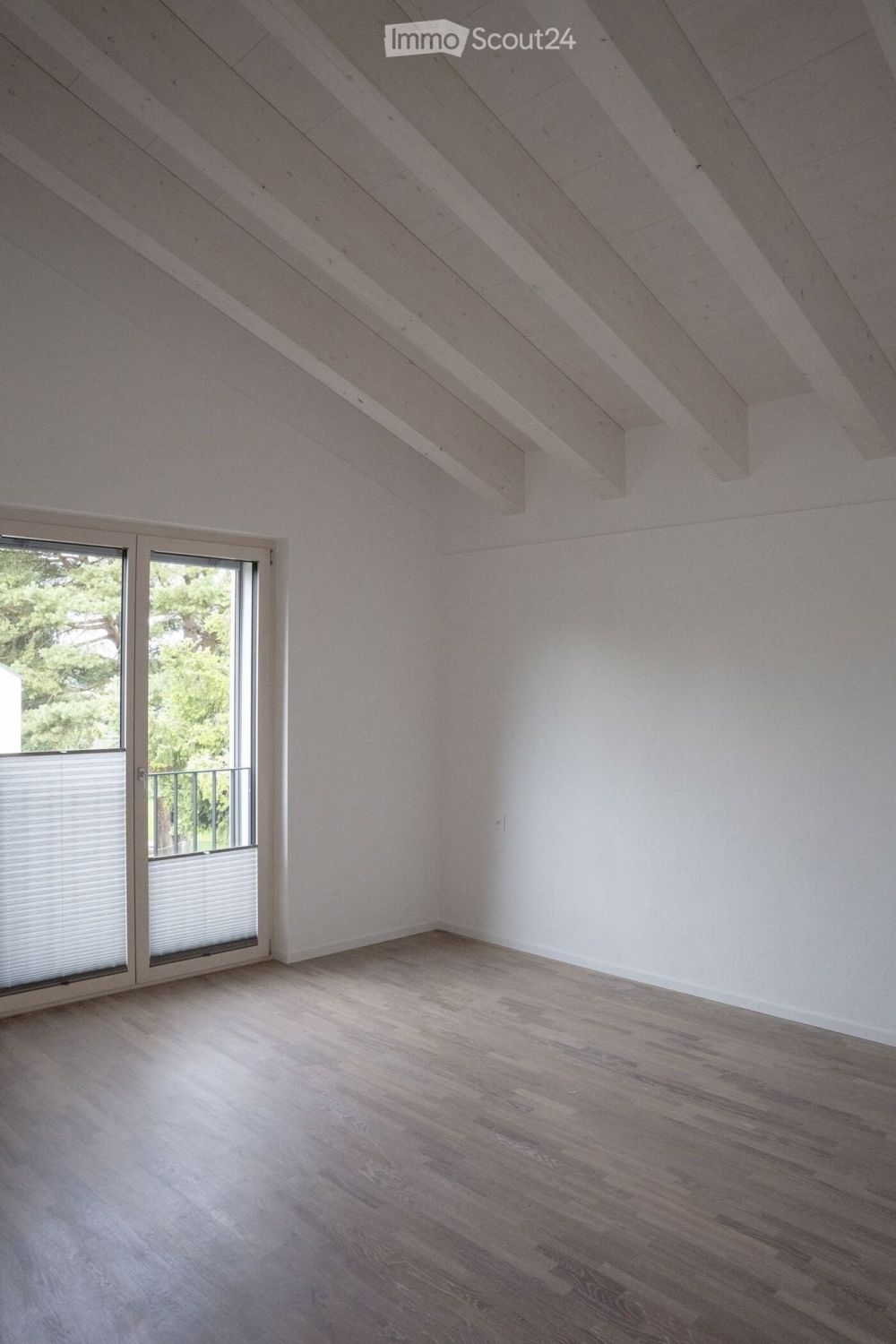 Neue 3.5-Zimmer-Wohnung, mit Charme, im 1. Stock in neuer Bauweise in Rossemaison - Bild 8