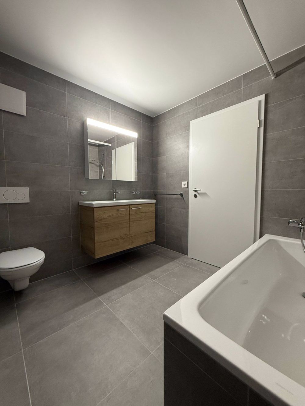 Neubau! Prächtige 4,5-Zimmer-Wohnungen mit Terrasse in Milvignes - Bild 10