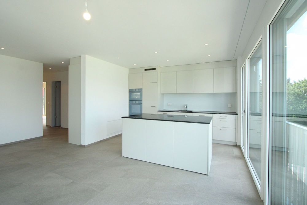 Luxuriöse 4.5-Zimmerwohnung mit Weitsicht - Bild 1