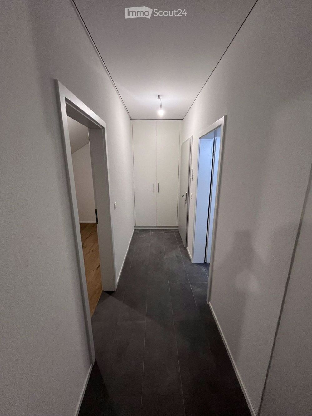 Charmanter Neubau-Dachgeschosswohnung mit 2 Zimmern - Bild 3