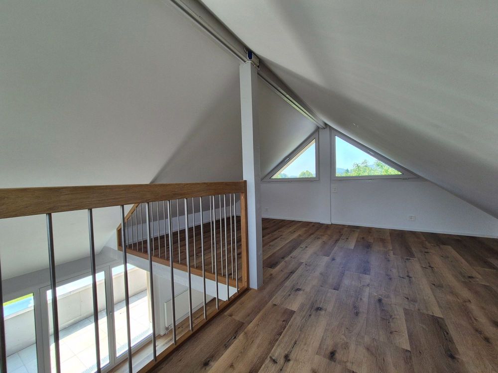 Frisch sanierte 2.5-Zimmer-Wohnung mit Galerie - Bild 11