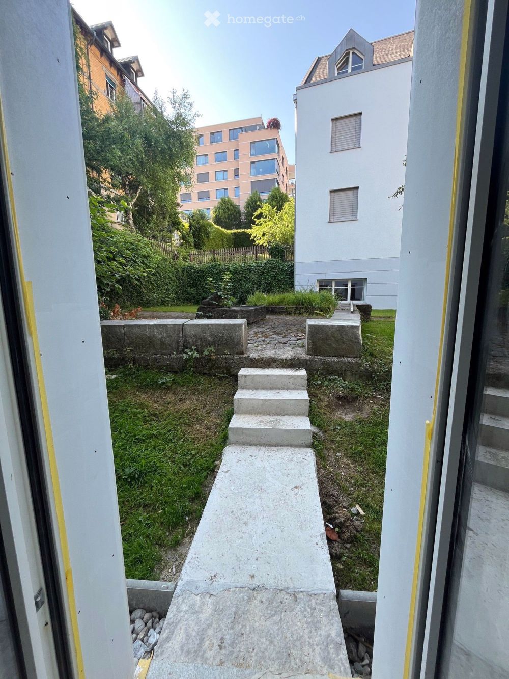 Neue 2.5 Zimmerwohnung im 1. OG mit direktem Ausgang zum Garten - Bild 5