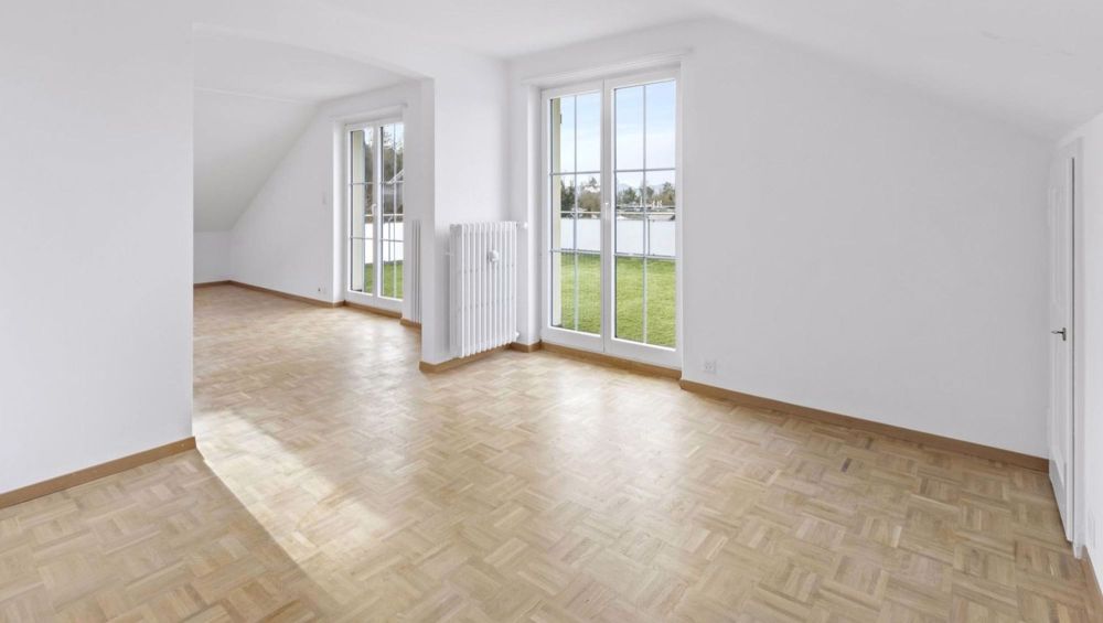 Neu möbliertes Zimmer in 4-Zimmer Wohnung mit großer Küche - Bild 1