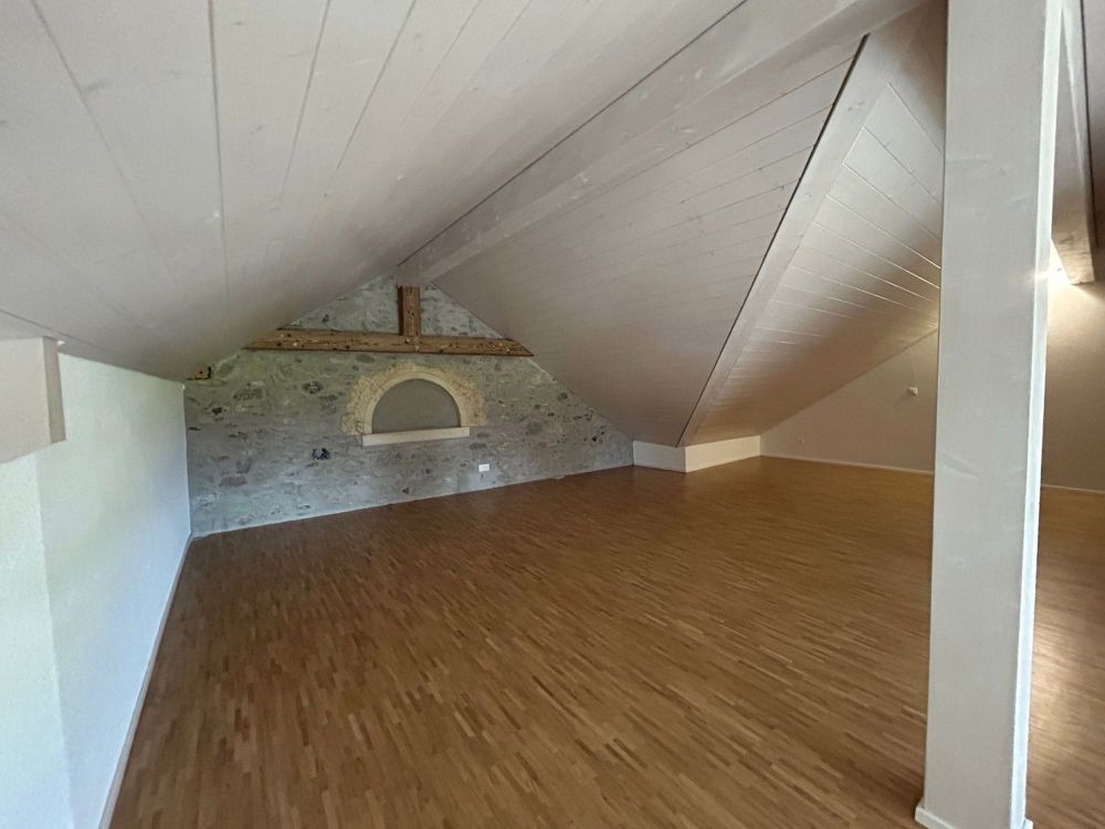 Wunderschöne 3.5-Zimmer-Wohnung, komplett neu, im 1. Stock - Objekt Nr. 8 - Route de Saint-Denis 3 - Senarclens - Bild 12