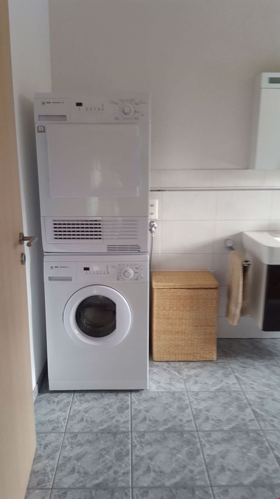 Hübsche, charmante 2.5 Zi Maisonette mit Balkon - per 1.9. - Bild 10