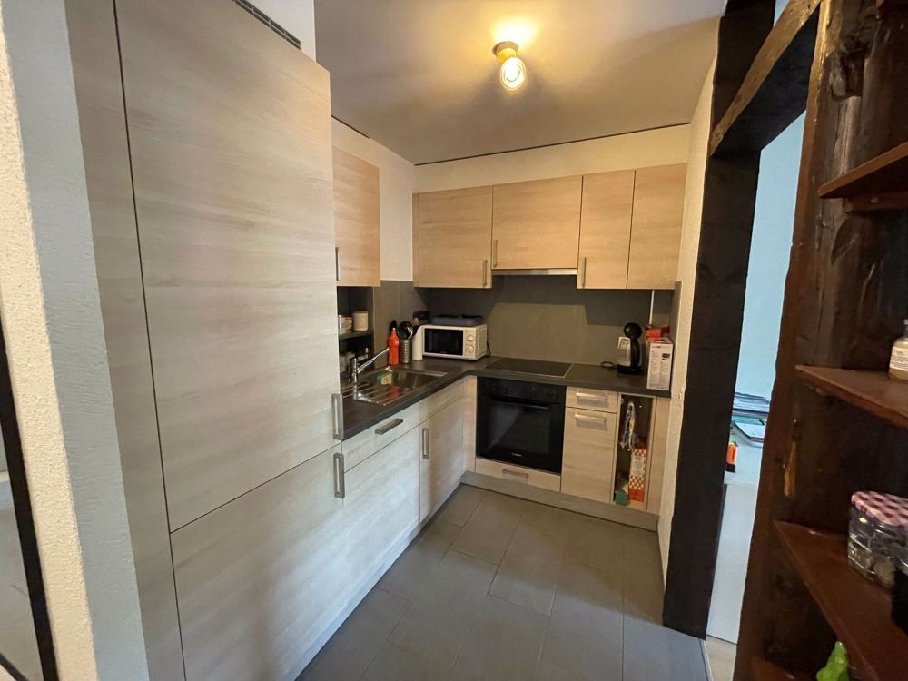 Appartement de 2 pièces 58 m2 avec cachet et ascenseur - Cuisine