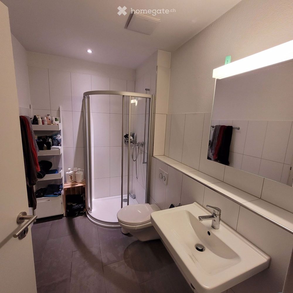 Tolle grosse moderne 2 Zimmer Wohnung - Bild 2