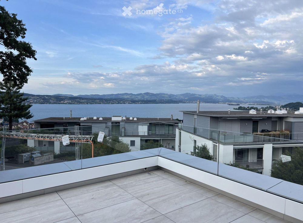 Exklusives 4.5-Zimmer-Penthouse mit atemberaubendem Seeblick in Richterswil, nahe Zürich - Bild 1
