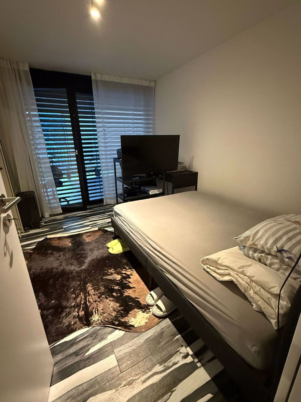 3.5 Terrasse Whg. mit moderne bodenbelag und grosse küche - Bild 12