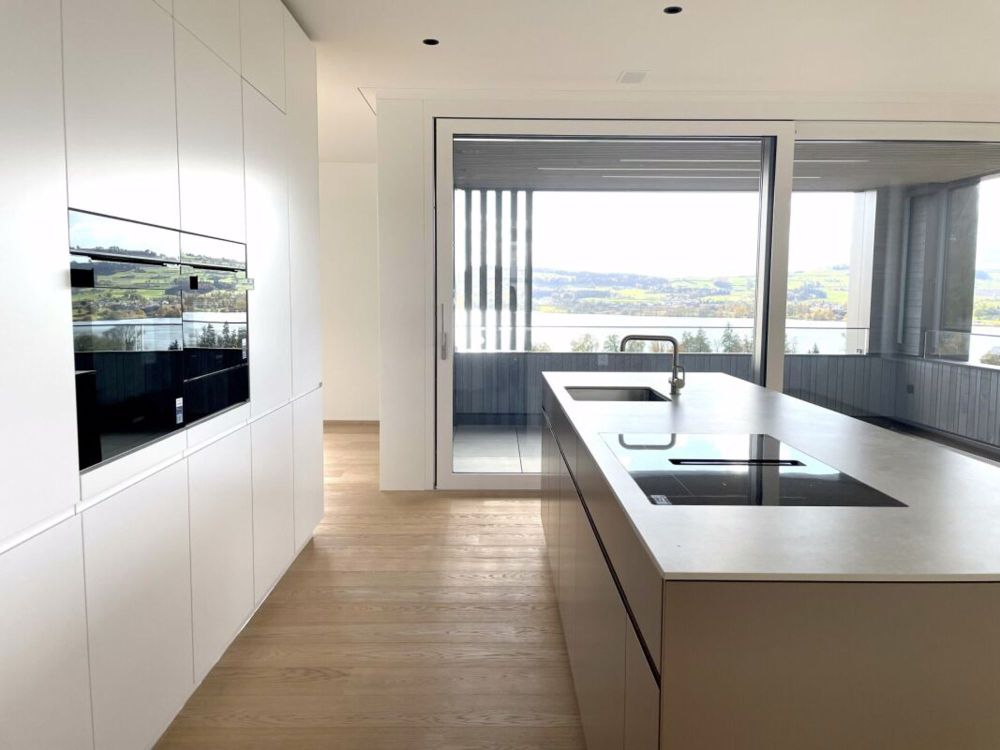 Erstvermietung - grosse 3.5 Zimmerwohnungen mit Seesicht - Bild 2