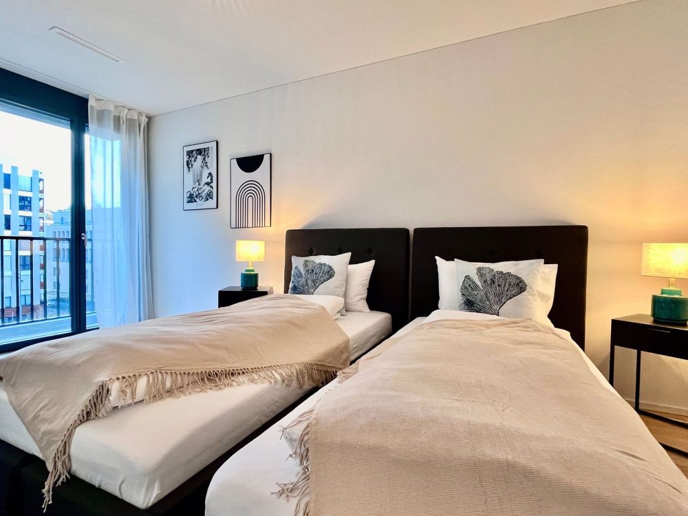 IM EINKLANG MIT DER NATUR - 4.5-ZI.-APARTMENT / IN HARMONY WITH NATURE - 4.5-ROOM APARTMENT - Bild 8
