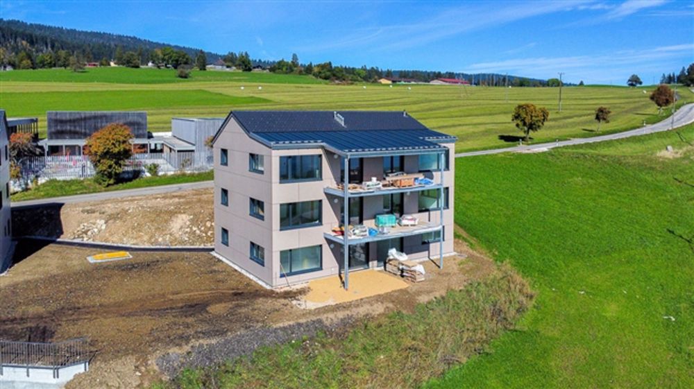 Neue 2.5 Zimmerwohnung - Dachgeschoss Herrlicher Blick auf die Alpen und den See - Bild 6
