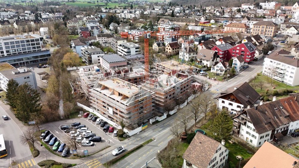 Willkommen im Grampenpark – 4.5 Zimmer-Attikawohnung Nr. 13.15 - Drohnenansicht Grampenpark Baustelle