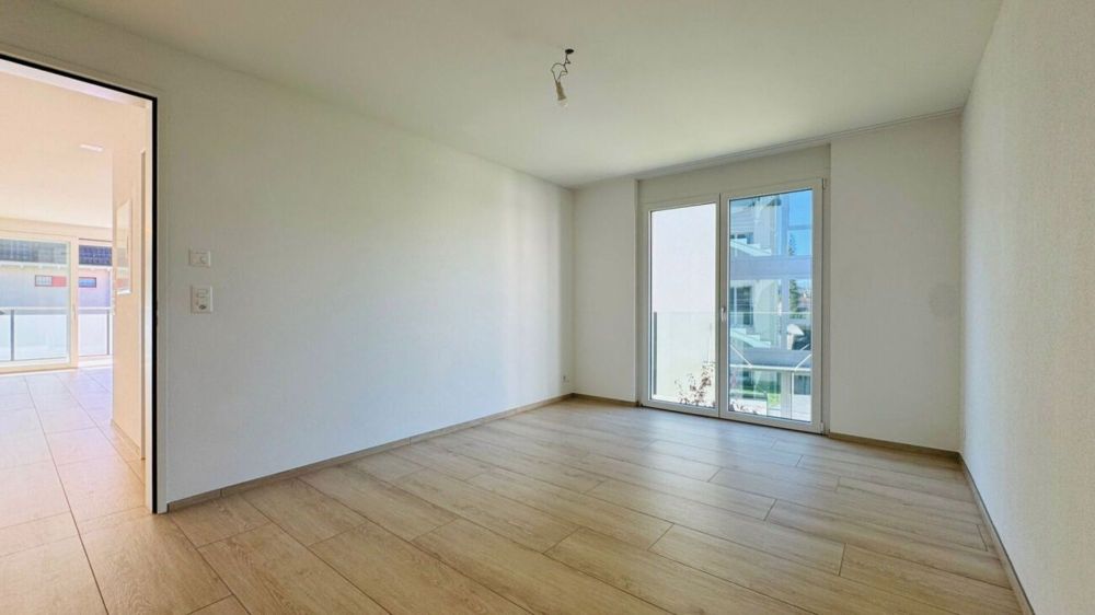 Moderne attraktive 2.5-Zimmer-Wohnung in Reinach - mit Balkon & eigenem Waschturm - Bild 7