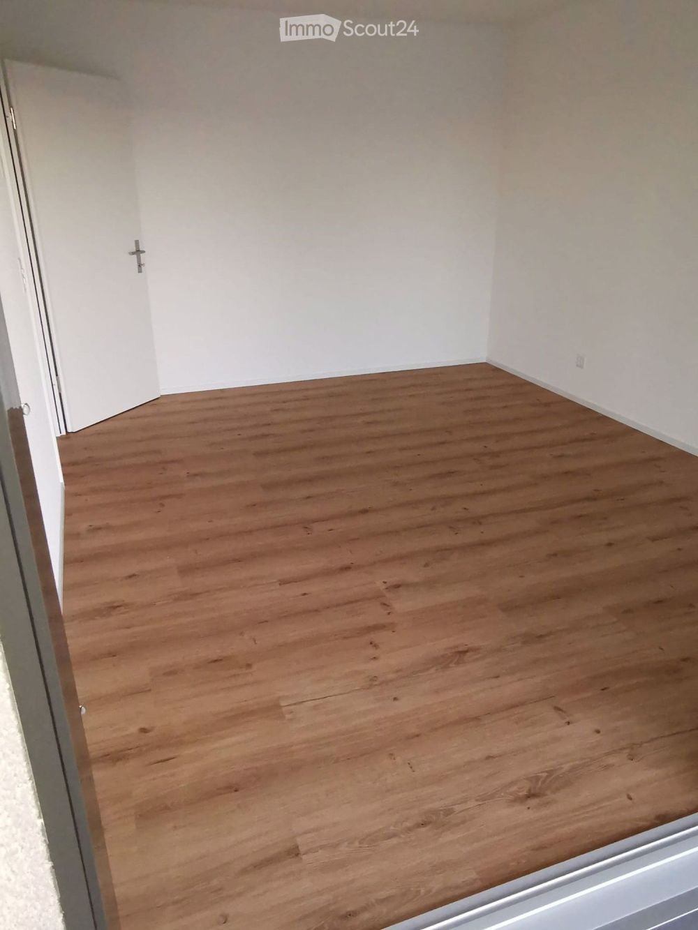 Moderne 2.5-Zimmer-Neubau-Wohnung mit Balkon in Herzogenbuchsee - Bild 4