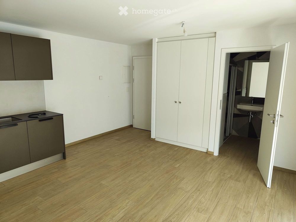 Studio moderne et lumineux au cœur de Sierre - Bild 3