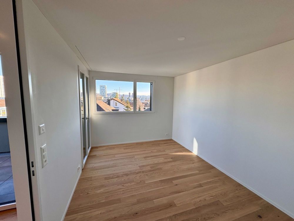 ERSTVERMIETUNG: Wohnung mit Terrasse und Fernsicht im 6. OG, mitten in Zürich - Bild 7