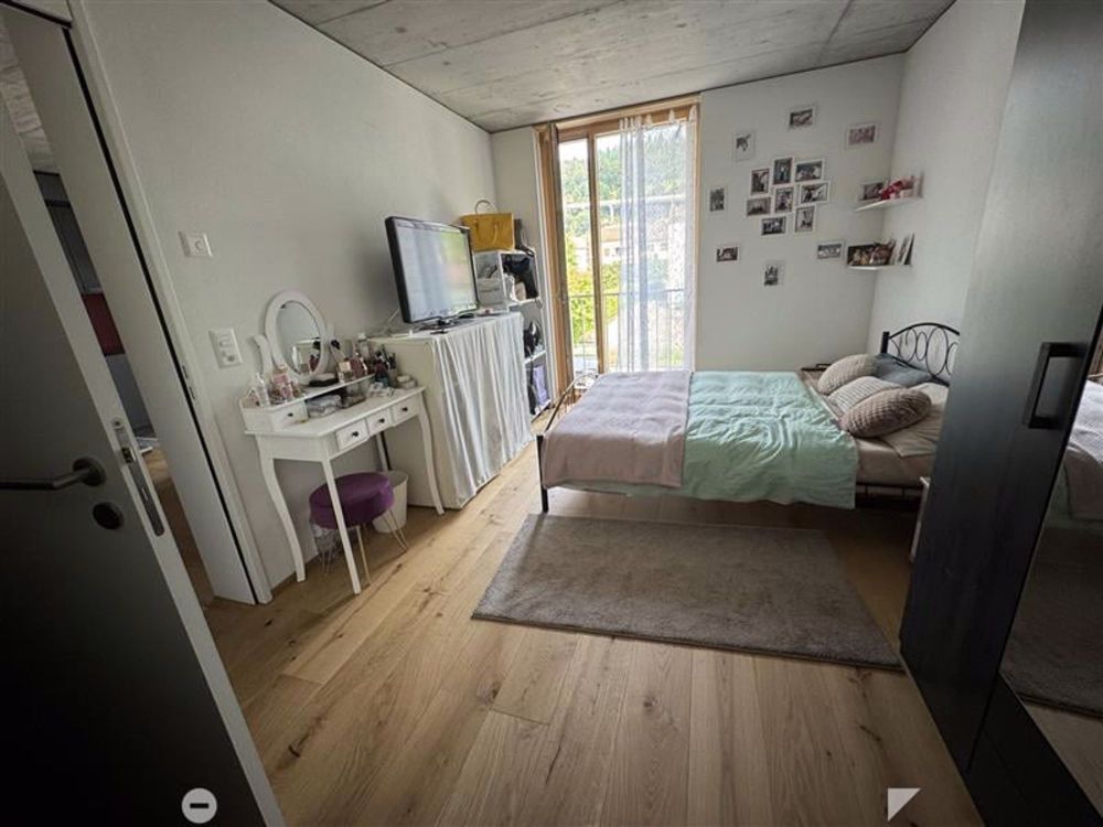 Moderne 4.5-Zimmer-Wohnung mit Balkon in Biel - Bild 3