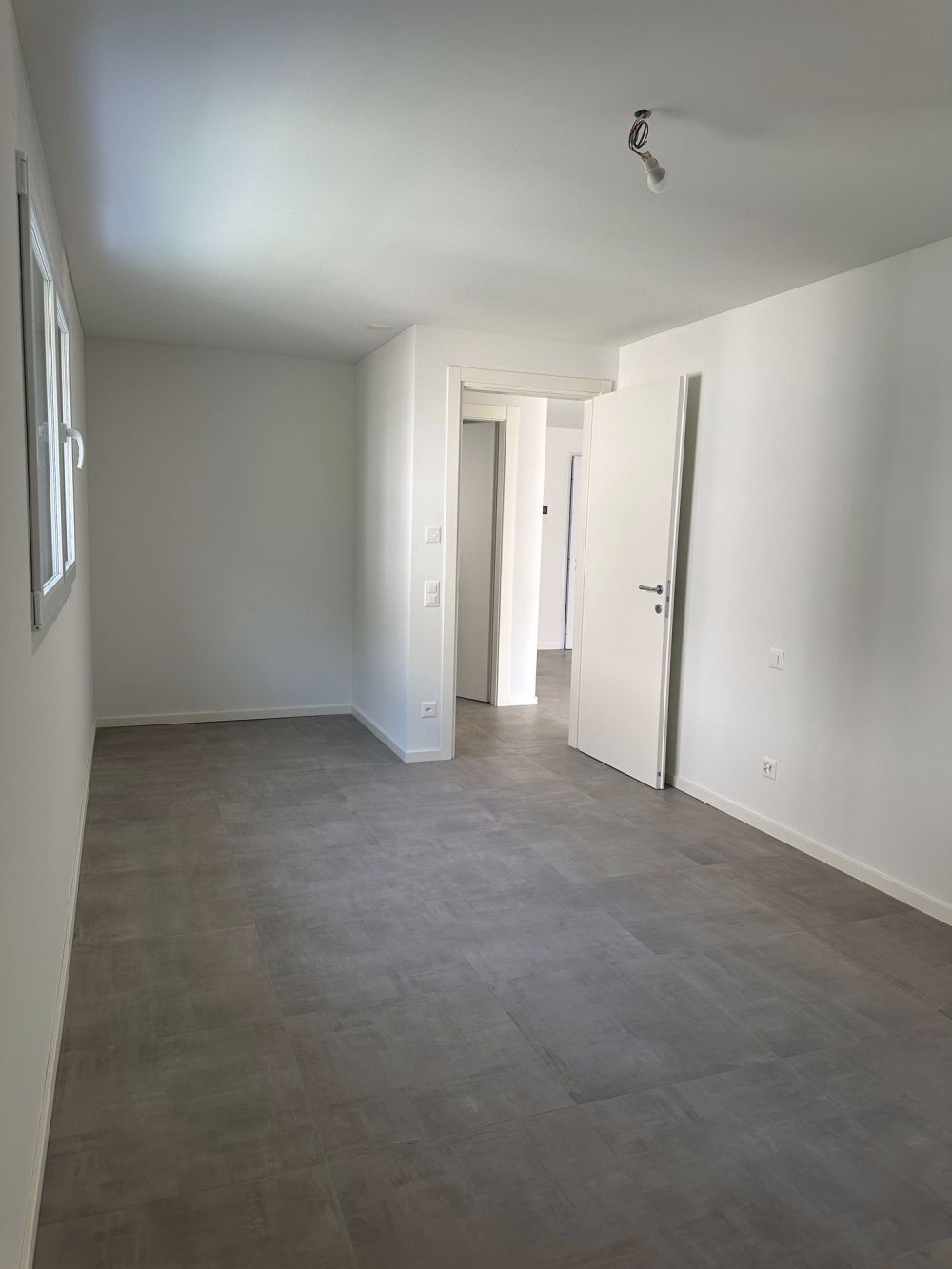 Appartamento 2.5 Camere con ampio giardino - Bild 6