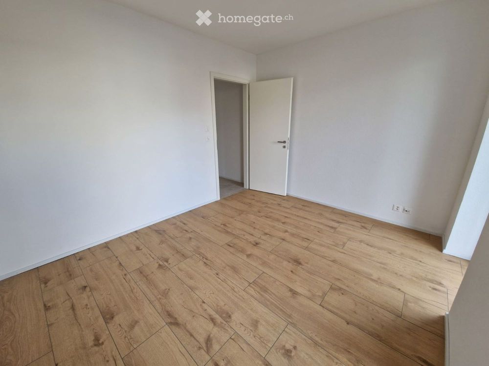 Neue, helle 5.5-Zimmer-Wohnung mit 200 m² Garten – Bottens - Bild 8