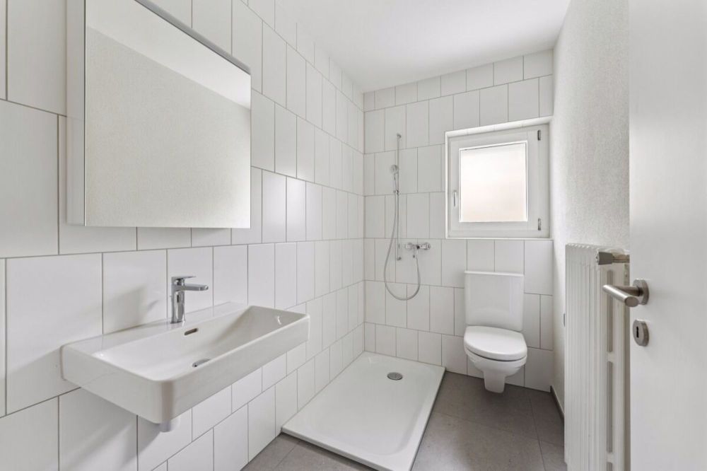 Erstbezug nach Renovation - 1.5-Zimmerwohnung im Hochparterre - Bild 13