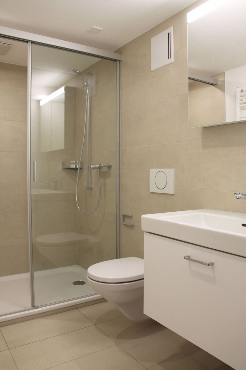 Zentrale Wohnung mit Wintergarten in Langnau - Bild 11
