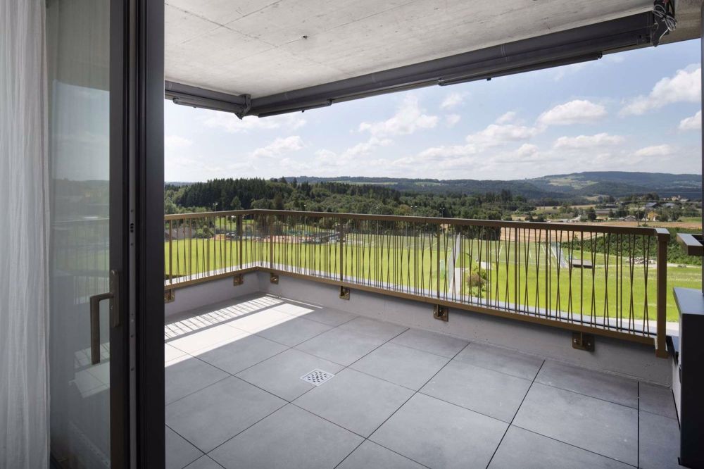 Moderne 3.5 Zimmer Neubauwohnung mit Weitblick - Balkon