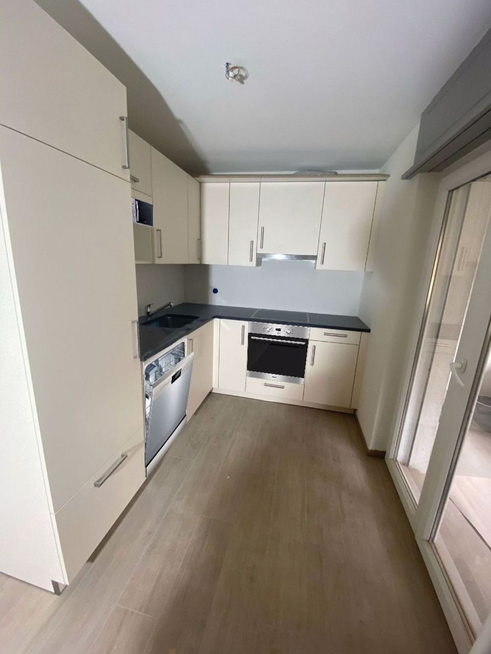 Total neu sanierte Wohnung - Bild 3