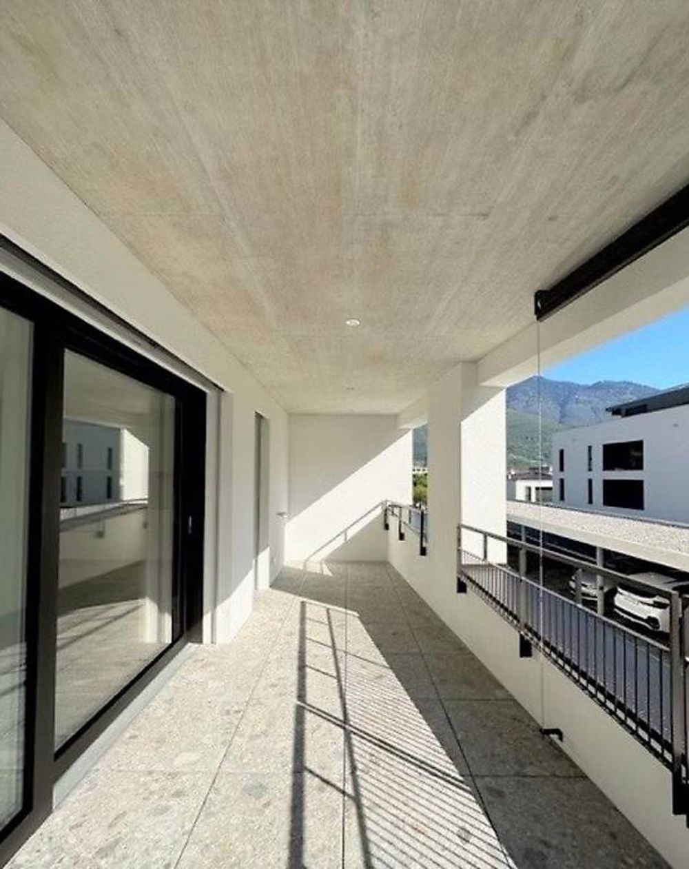 Moderno appartamento di 2.5 locali con balcone a S. Antonino - Bild 5