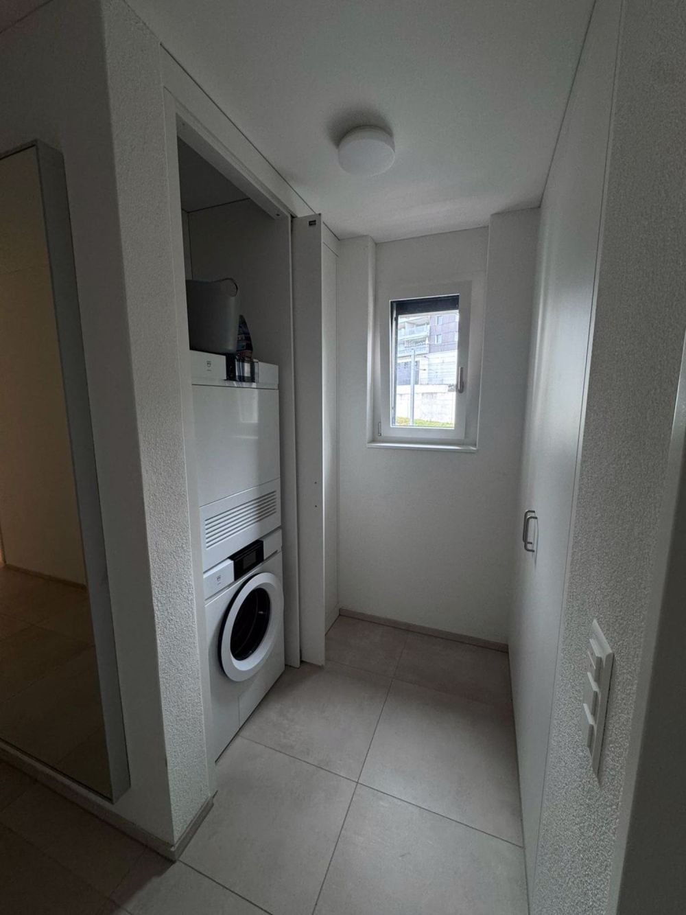 Helles WG-Zimmer ? 3 Min. zur Reus & zwei süsse Katzen inkl. - Bild 3